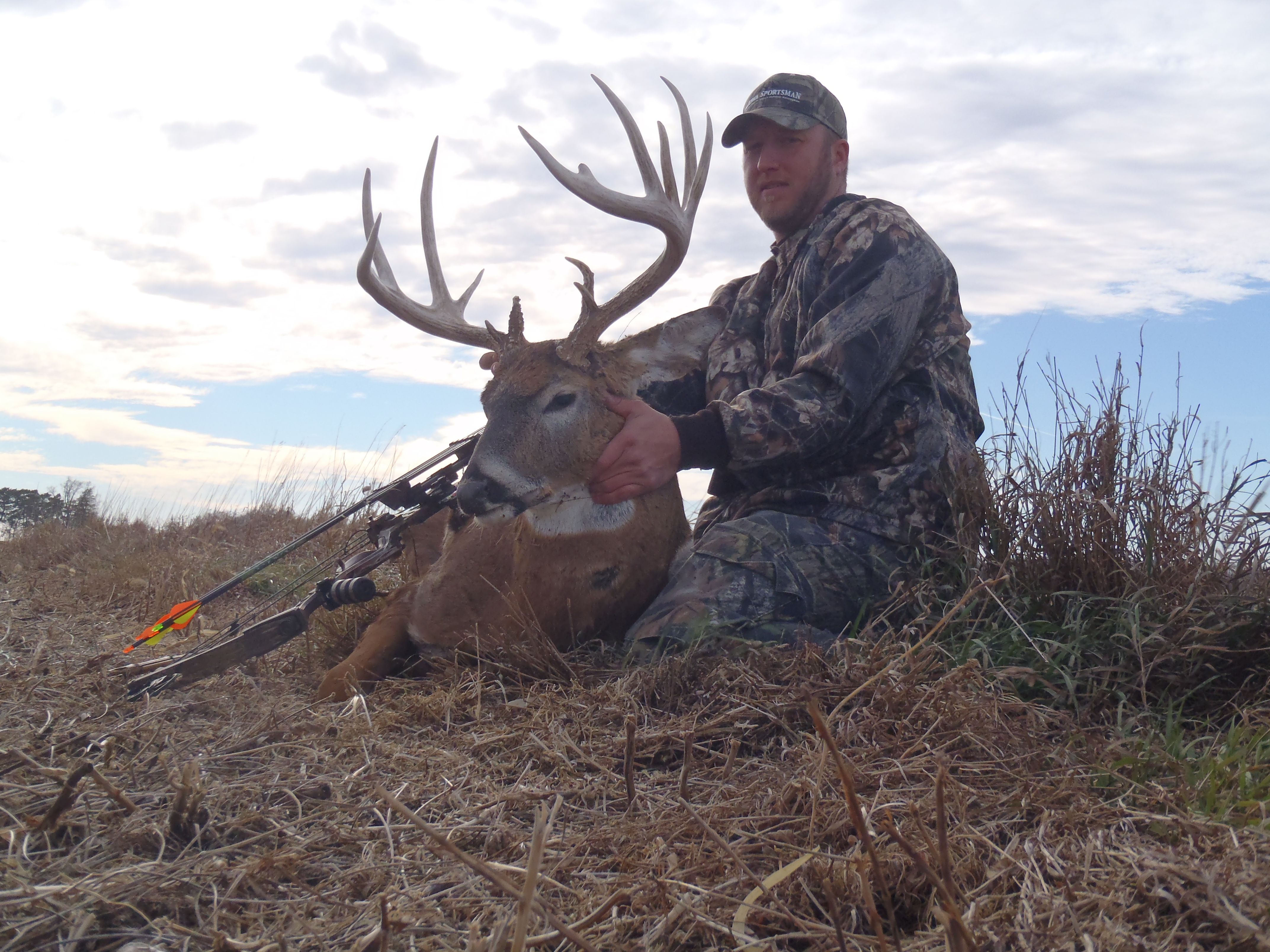 Rhett's Nov.28th 2010 bow buck 078